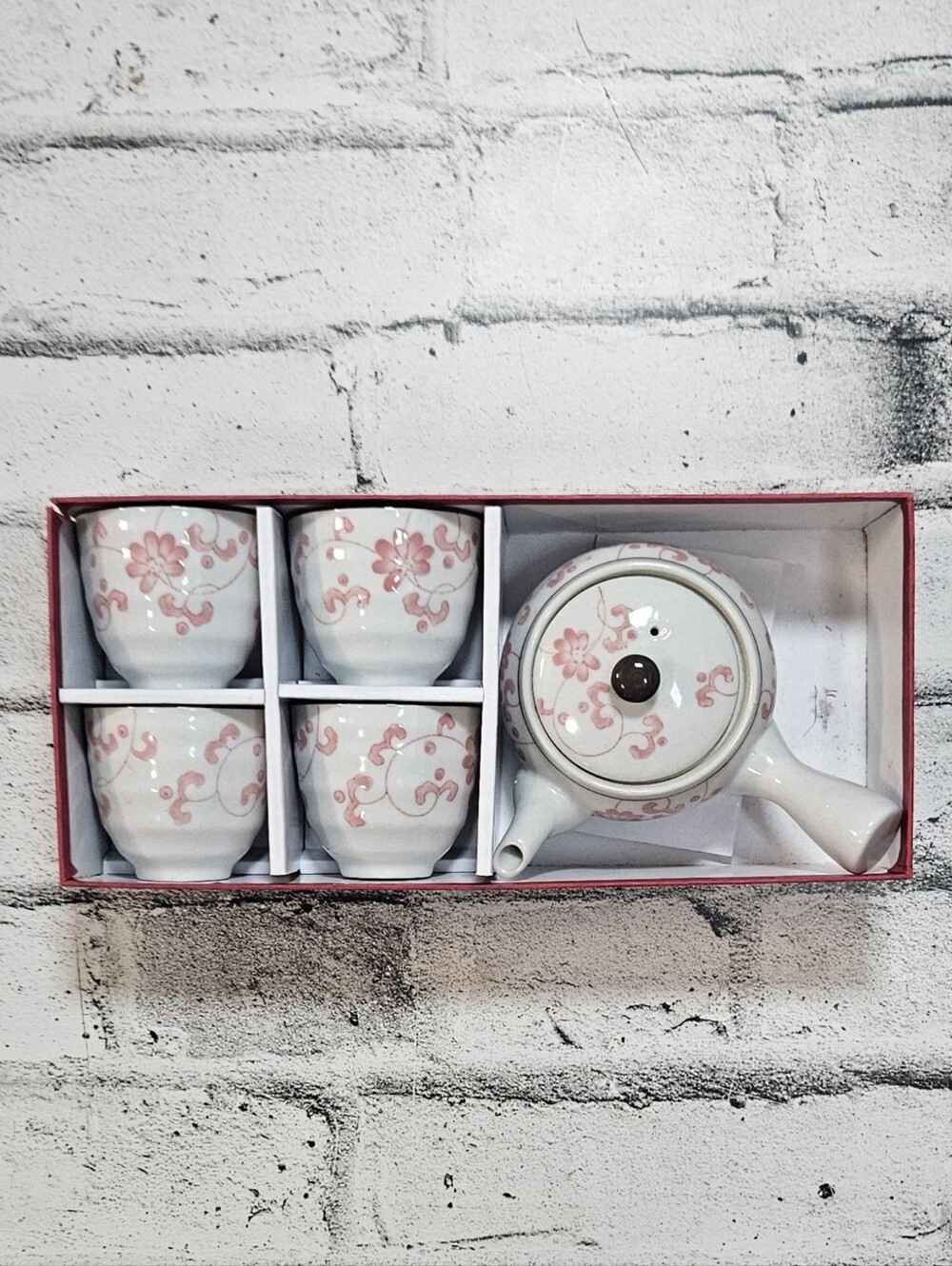 Porcelain Tea Set Teapot & 4 Cups Pink Floral Asian Style NIB